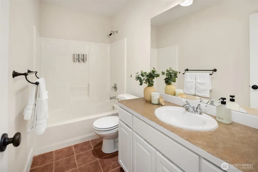 Property photo for 5546 159th Place Se, Bellevue photo 35