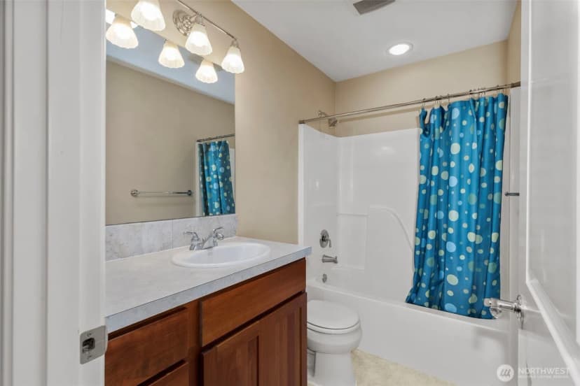 Property photo for 2219 Ne Riddell Road, Bremerton photo 36