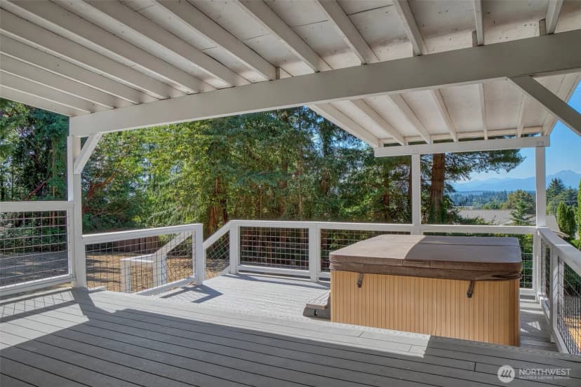 Property photo for 2219 Ne Riddell Road, Bremerton photo 14