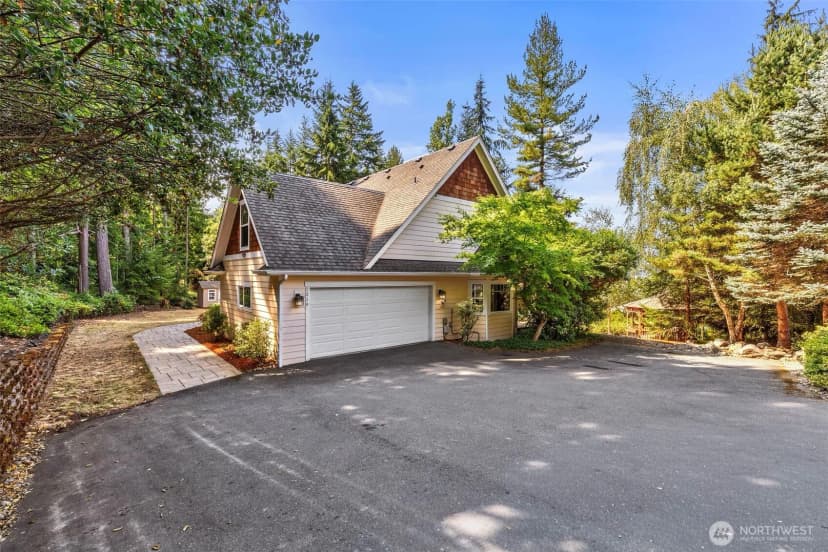 Property photo for 2219 Ne Riddell Road, Bremerton photo 8