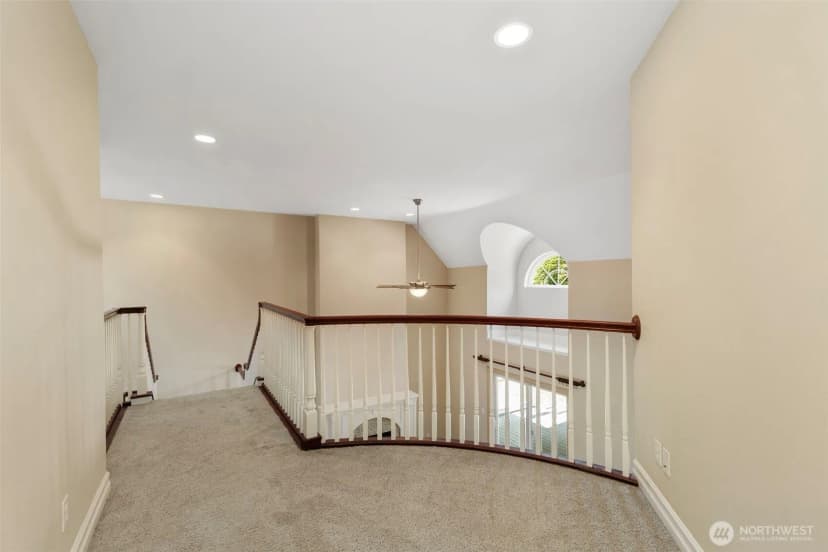 Property photo for 2219 Ne Riddell Road, Bremerton photo 32