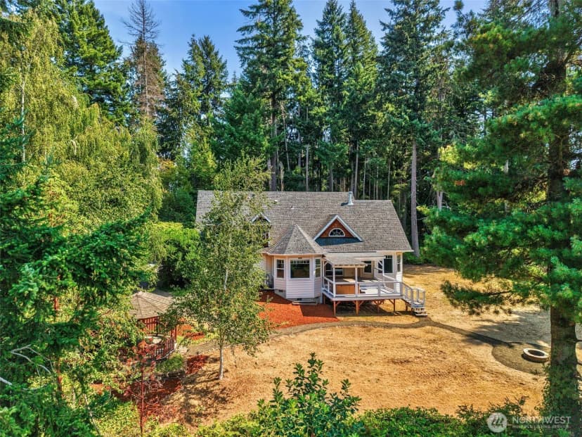 Property photo for 2219 Ne Riddell Road, Bremerton photo 4