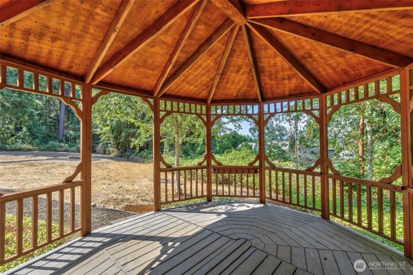 Property photo for 2219 Ne Riddell Road, Bremerton photo 39