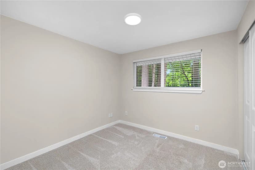 Property photo for 6720 Alder Glen Drive Se, Olympia photo 28