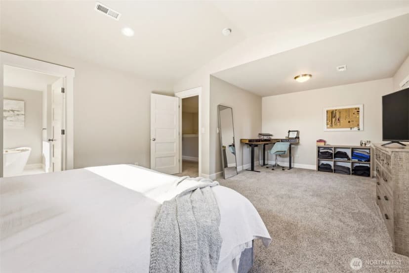 Property photo for 21316 115th Street Ct E, Bonney Lake photo 18
