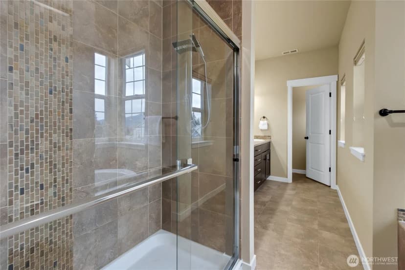 Property photo for 889 Lund Street, Buckley photo 10