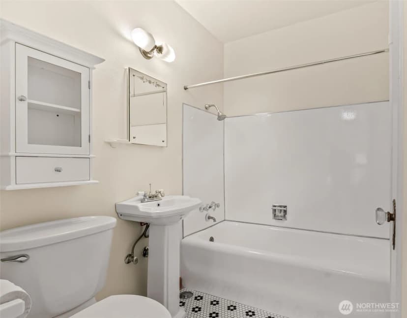 Property photo for 220 W Olympic Place #107, Seattle photo 20