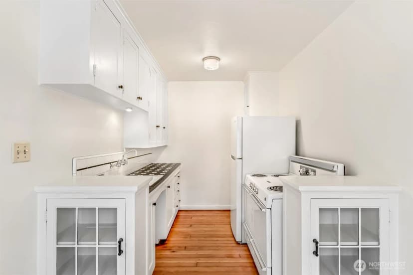 Property photo for 220 W Olympic Place #107, Seattle photo 8