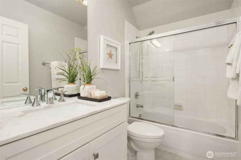 Property photo for 2400 100th Avenue Ne, Bellevue photo 19