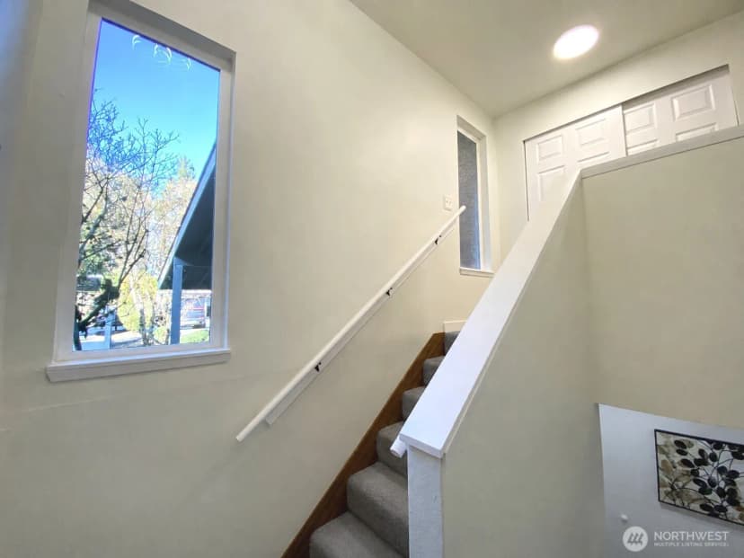 Property photo for 9302 Redmond Woodinville Rd Ne #206, Redmond photo 12