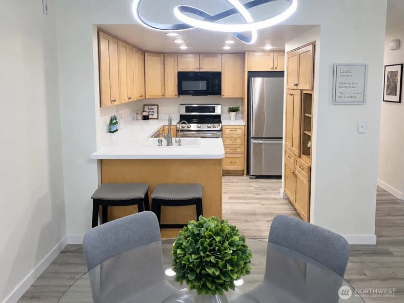 Property photo for 9302 Redmond Woodinville Rd Ne #206, Redmond photo 18