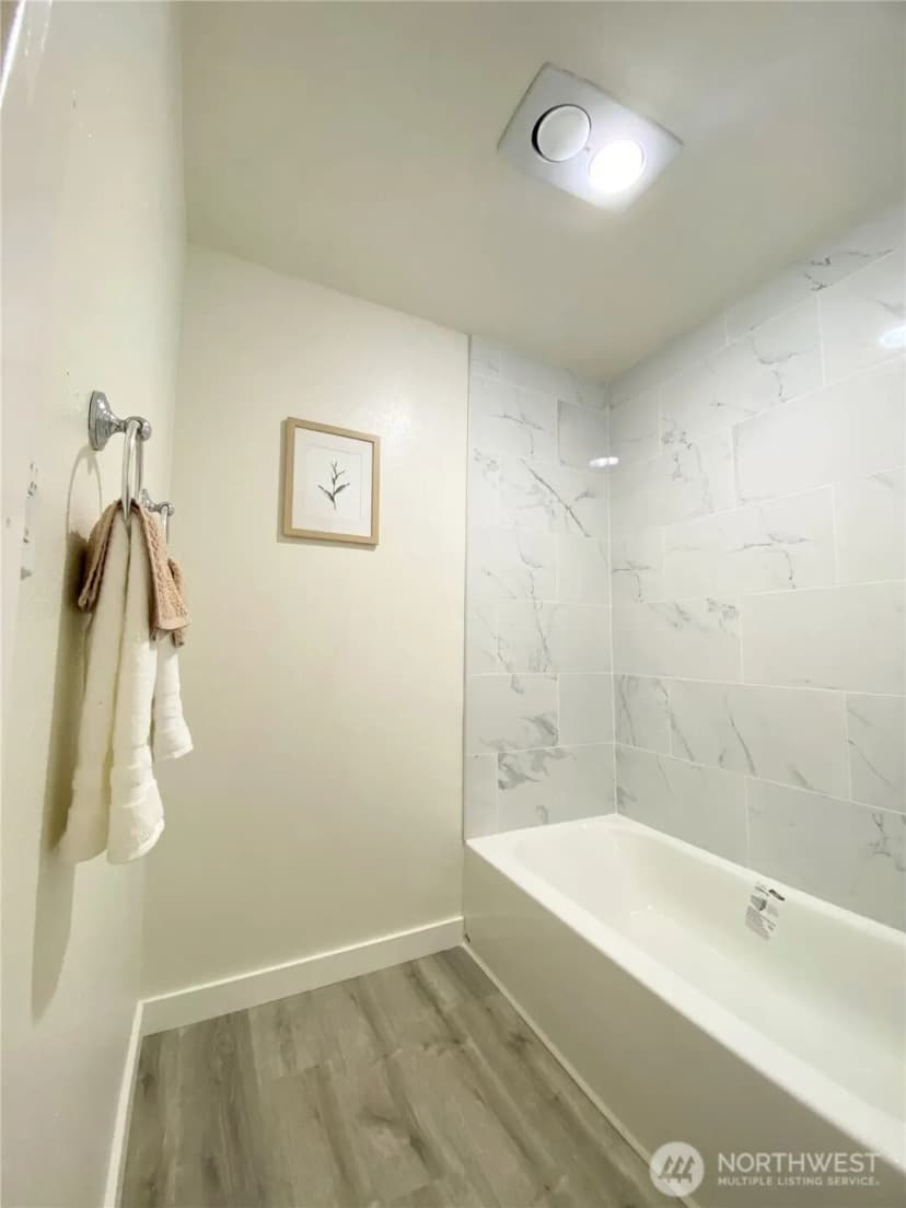 Property photo for 9302 Redmond Woodinville Rd Ne #206, Redmond photo 4