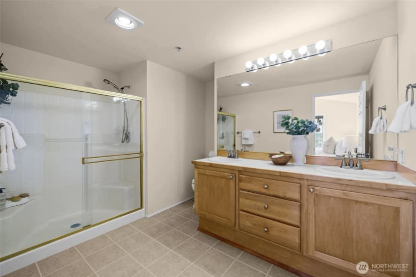 Property photo for 3970 129th Place Se #a202, Bellevue photo 11