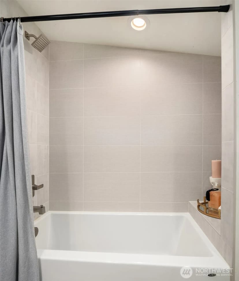 Property photo for 12002 20th Avenue Ne, Seattle photo 16