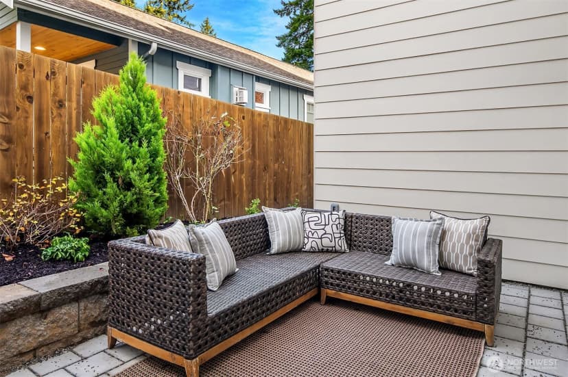 Property photo for 12002 20th Avenue Ne, Seattle photo 12