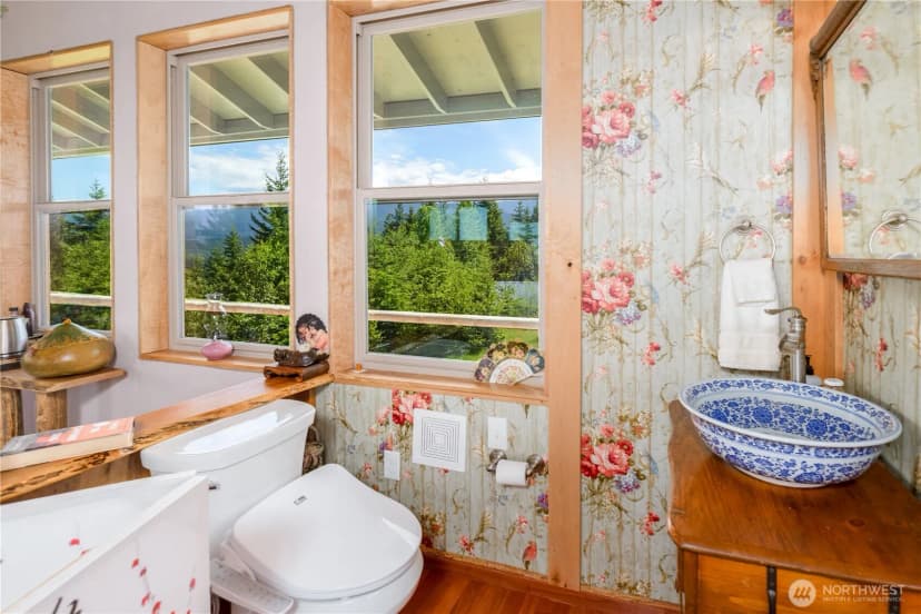 Property photo for 1648 Township Line Road, Port Angeles photo 22