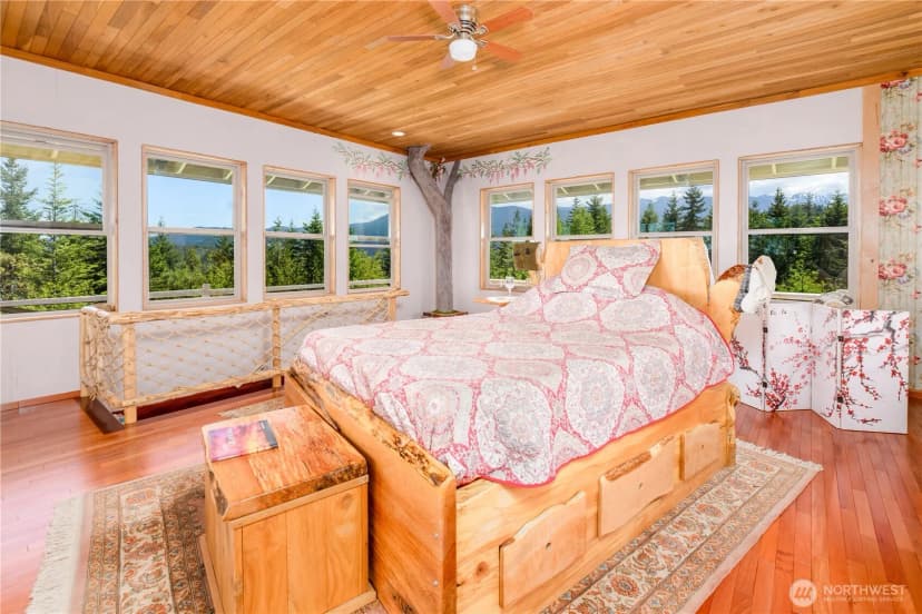 Property photo for 1648 Township Line Road, Port Angeles photo 21