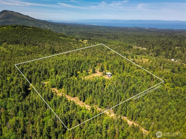 Property photo for 1648 Township Line Road, Port Angeles photo 4