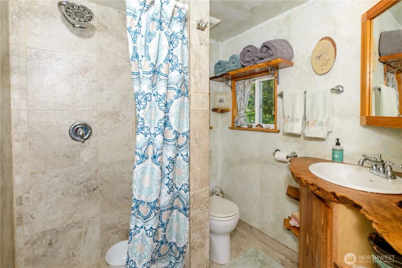 Property photo for 1648 Township Line Road, Port Angeles photo 30