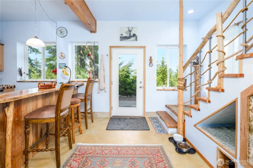 Property photo for 1648 Township Line Road, Port Angeles photo 12