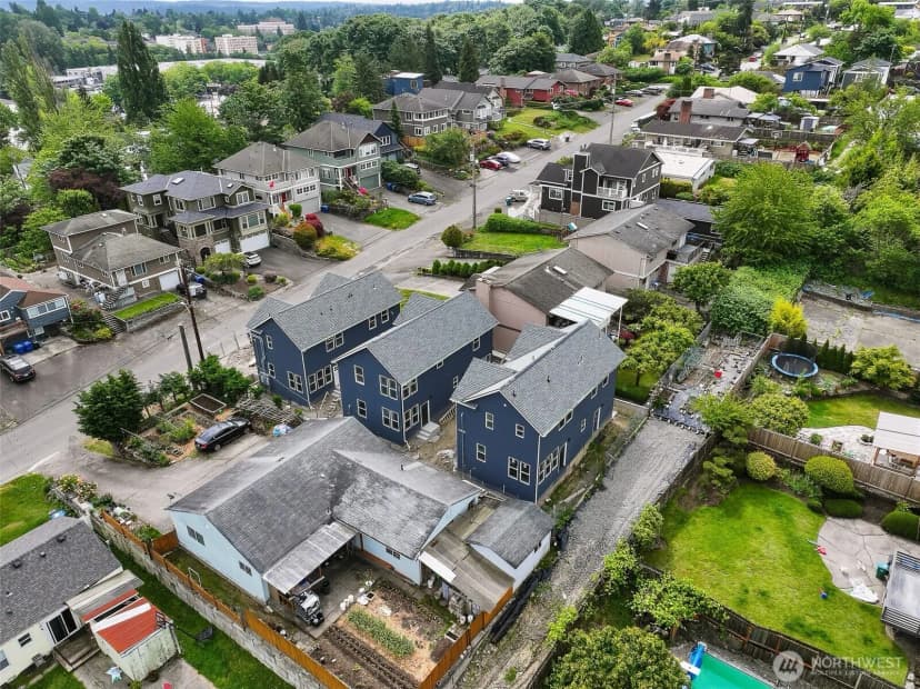 Property photo for 2317 22nd Avenue S, Seattle photo 10