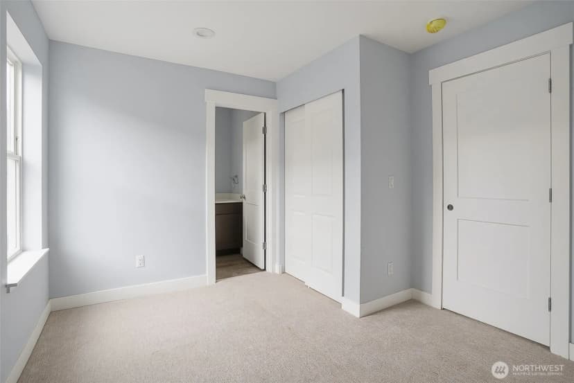 Property photo for 2317 22nd Avenue S, Seattle photo 25