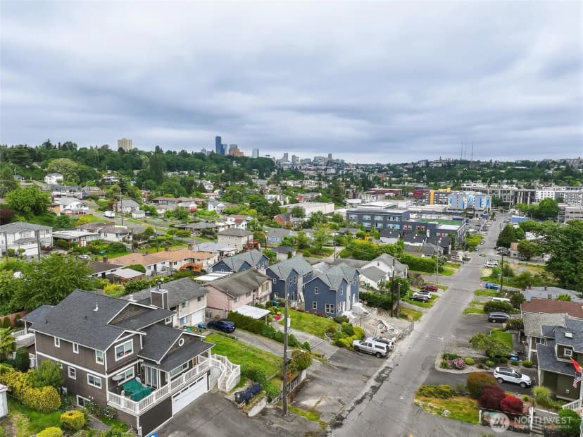 Property photo for 2317 22nd Avenue S, Seattle photo 7