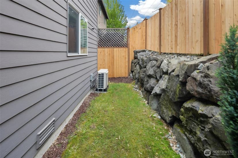 Property photo for 24007 42nd Avenue Se, Bothell photo 29