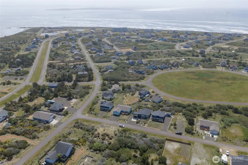 Property photo for 407 N Bel Air Loop Sw, Ocean Shores photo 38