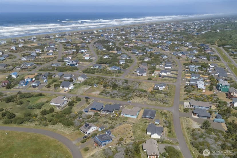 Property photo for 407 N Bel Air Loop Sw, Ocean Shores photo 32