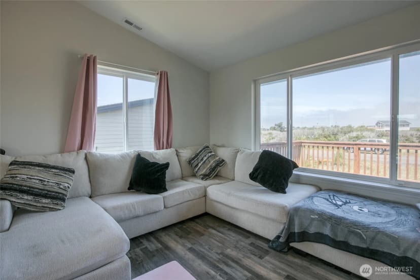 Property photo for 407 N Bel Air Loop Sw, Ocean Shores photo 6