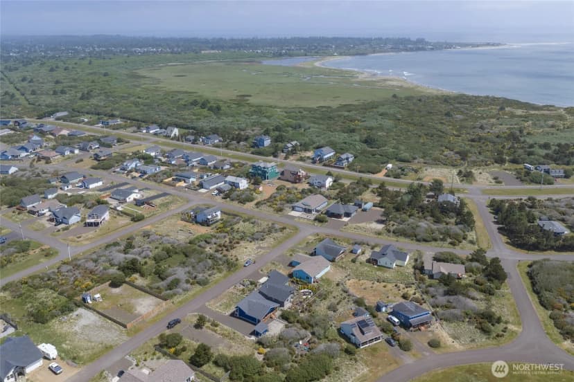 Property photo for 407 N Bel Air Loop Sw, Ocean Shores photo 35