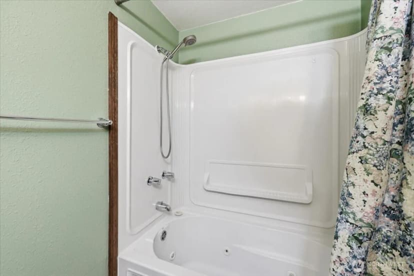 Property photo for 1715 N Herald Road, Spokane Valley photo 20