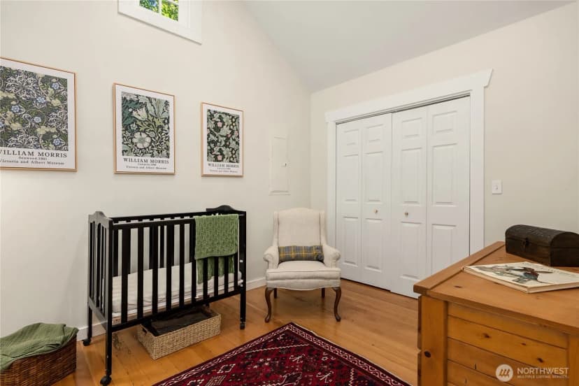 Property photo for 14268 N Madison Avenue Ne, Bainbridge Island photo 19
