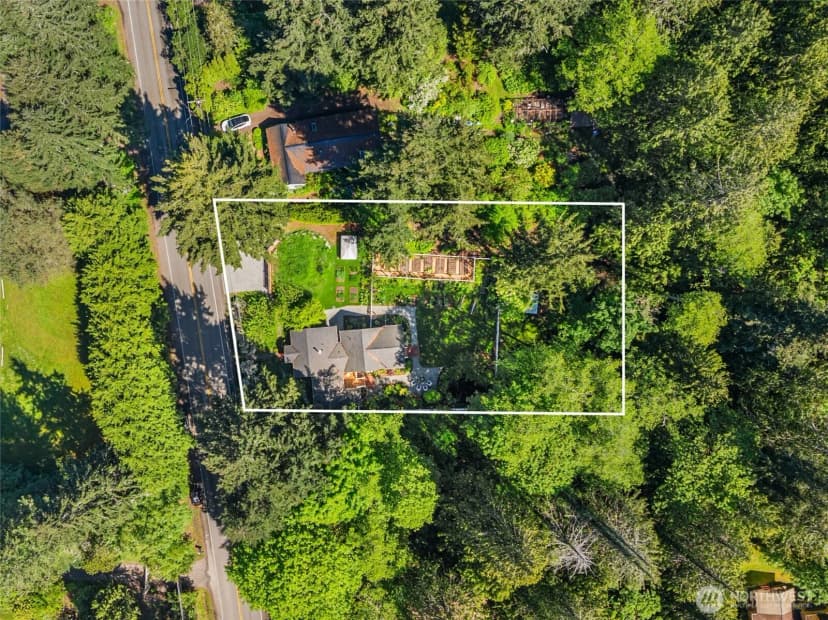 Property photo for 14268 N Madison Avenue Ne, Bainbridge Island photo 30