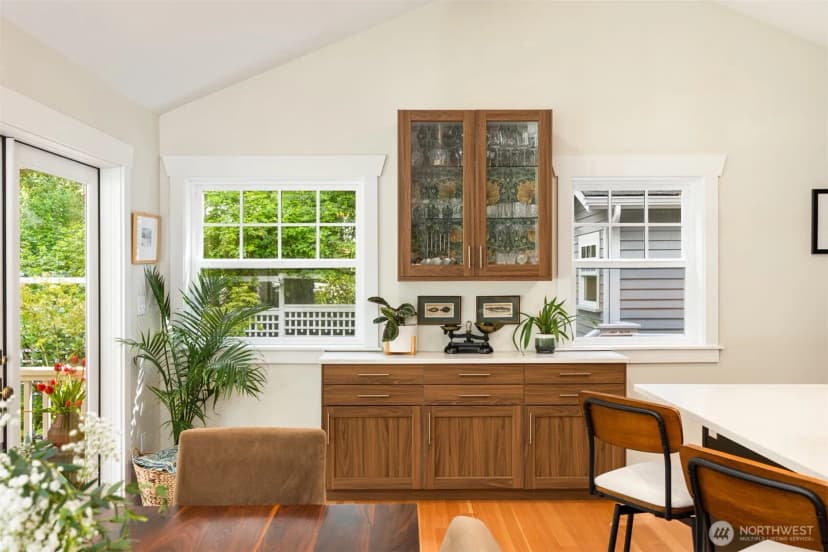 Property photo for 14268 N Madison Avenue Ne, Bainbridge Island photo 11