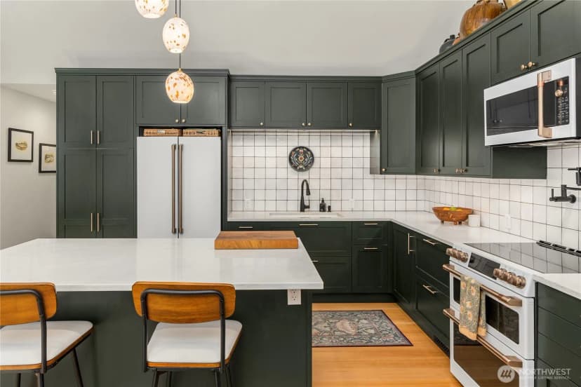 Property photo for 14268 N Madison Avenue Ne, Bainbridge Island photo 7