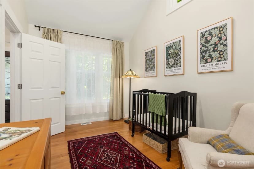Property photo for 14268 N Madison Avenue Ne, Bainbridge Island photo 18