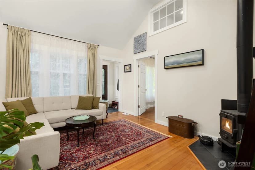 Property photo for 14268 N Madison Avenue Ne, Bainbridge Island photo 12