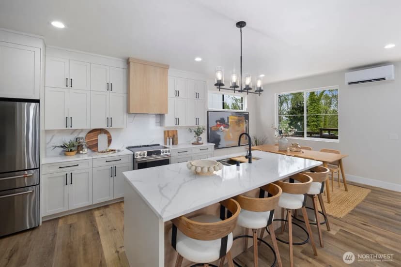 Property photo for 9416 Olson Place Sw, Seattle photo 11