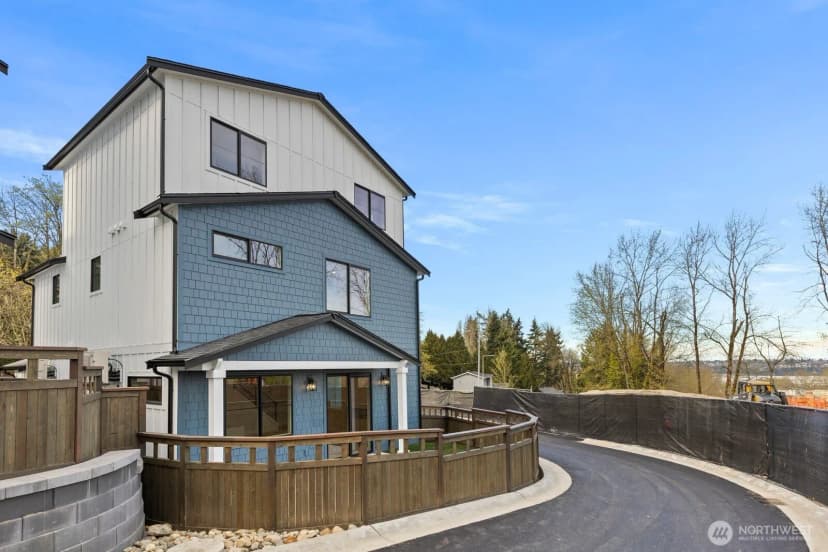Property photo for 9416 Olson Place Sw, Seattle photo 36