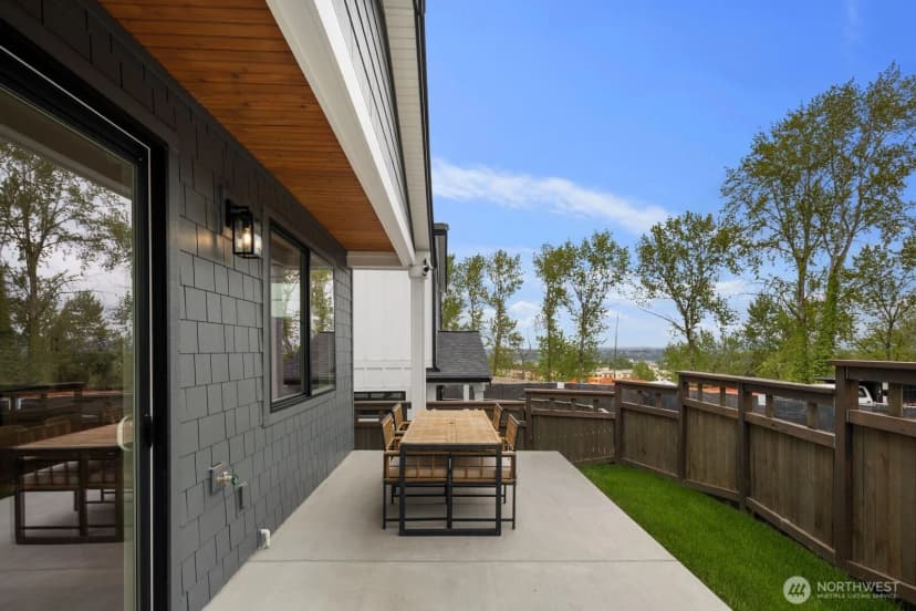 Property photo for 9416 Olson Place Sw, Seattle photo 35