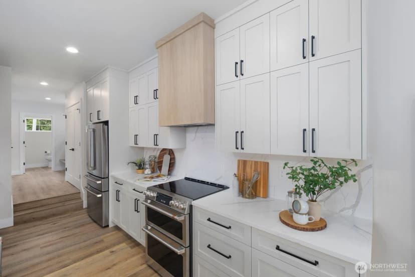 Property photo for 9416 Olson Place Sw, Seattle photo 12