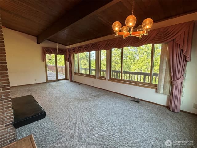 Property photo for 7949 20th Avenue Sw, Seattle photo 5