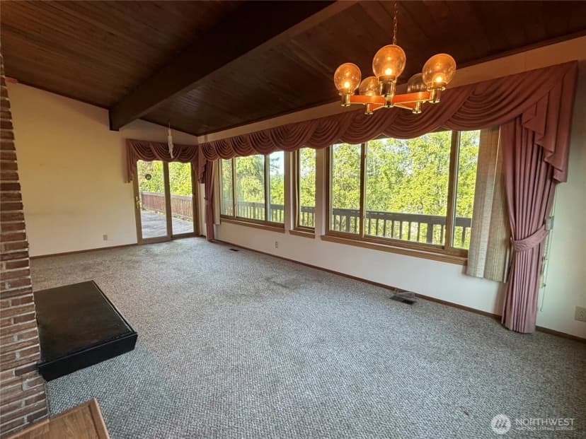 Property photo for 7949 20th Avenue Sw, Seattle photo 5