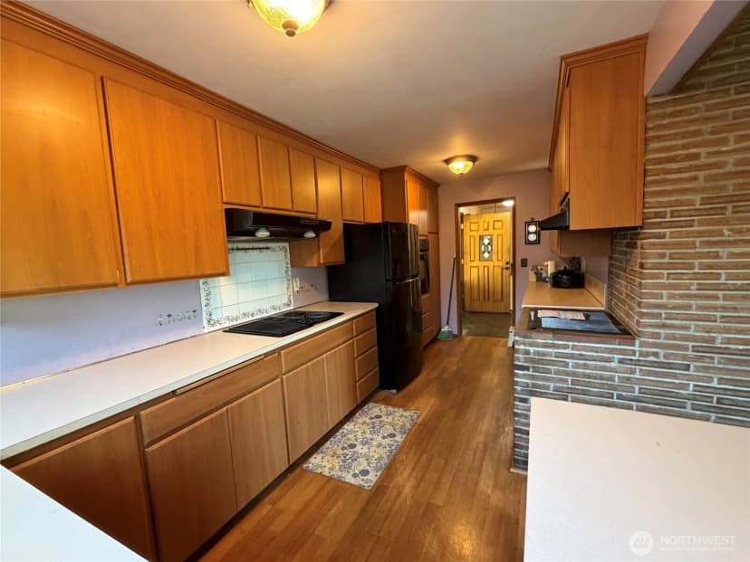 Property photo for 7949 20th Avenue Sw, Seattle photo 7