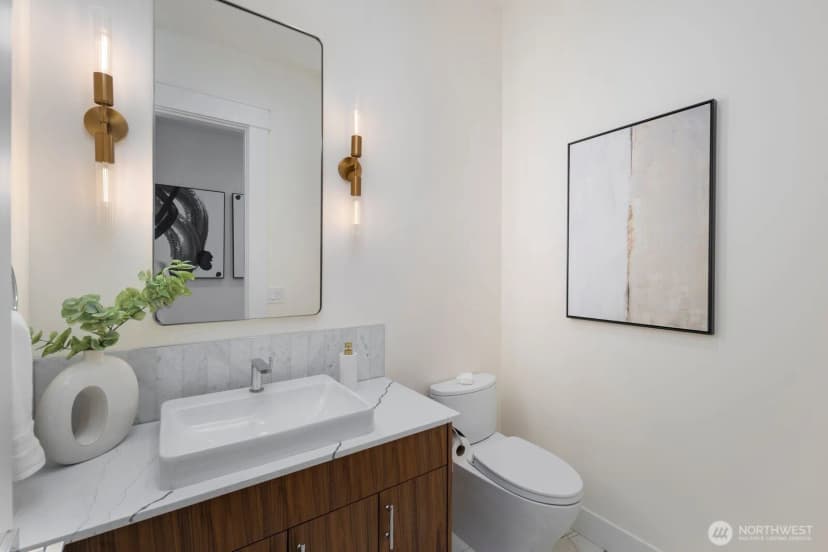 Property photo for 1322 165th Avenue Ne, Bellevue photo 15