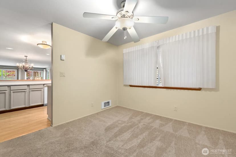 Property photo for 6920 California Avenue Sw #11, Seattle photo 29