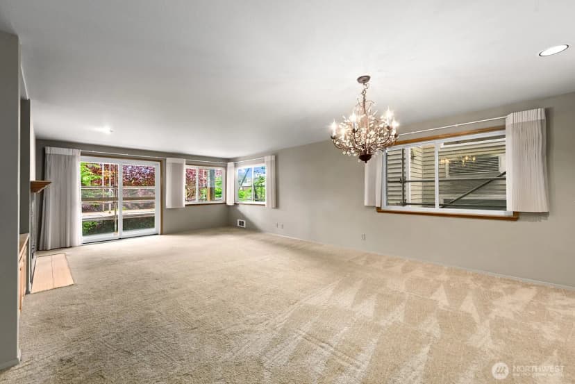 Property photo for 6920 California Avenue Sw #11, Seattle photo 8
