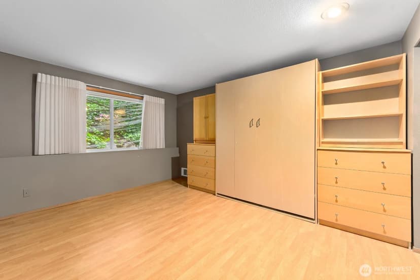 Property photo for 6920 California Avenue Sw #11, Seattle photo 24